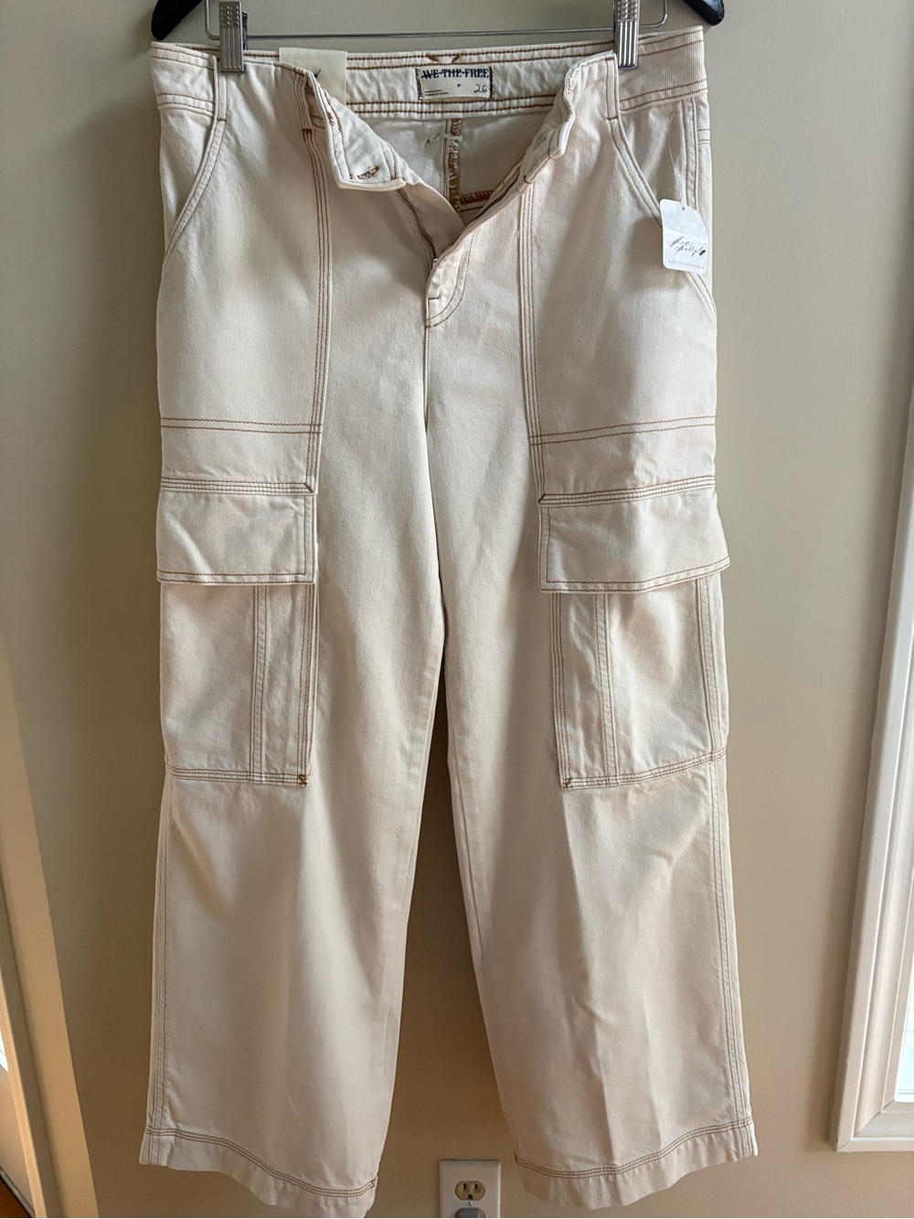 NWT Free People We The Free Judd Carpenter Utility Wide Leg Jeans Ecru 26 - Picture 3 of 9